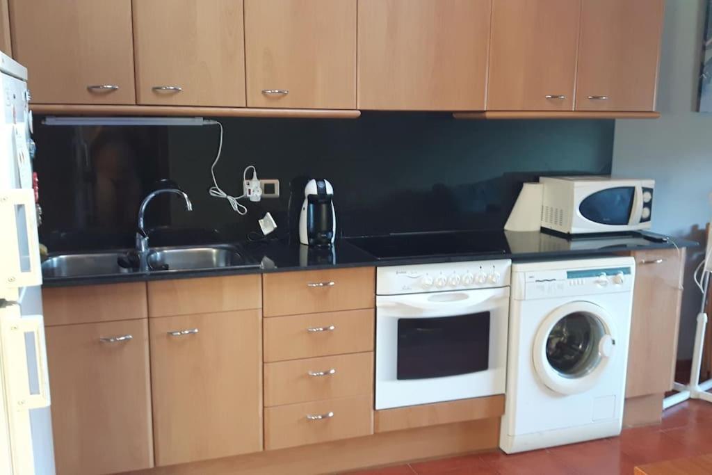 Apartament Gran Pirineu モントフェレル エクステリア 写真