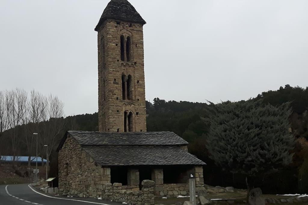 Apartament Gran Pirineu モントフェレル エクステリア 写真