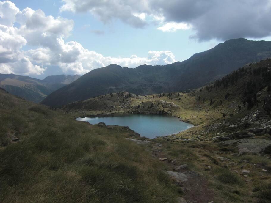 Apartament Gran Pirineu モントフェレル エクステリア 写真