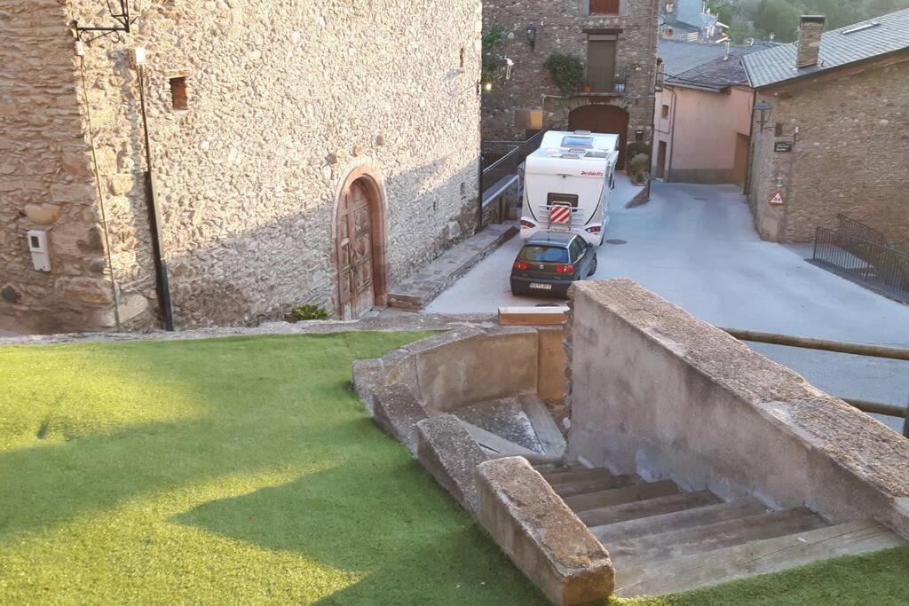 Apartament Gran Pirineu モントフェレル エクステリア 写真